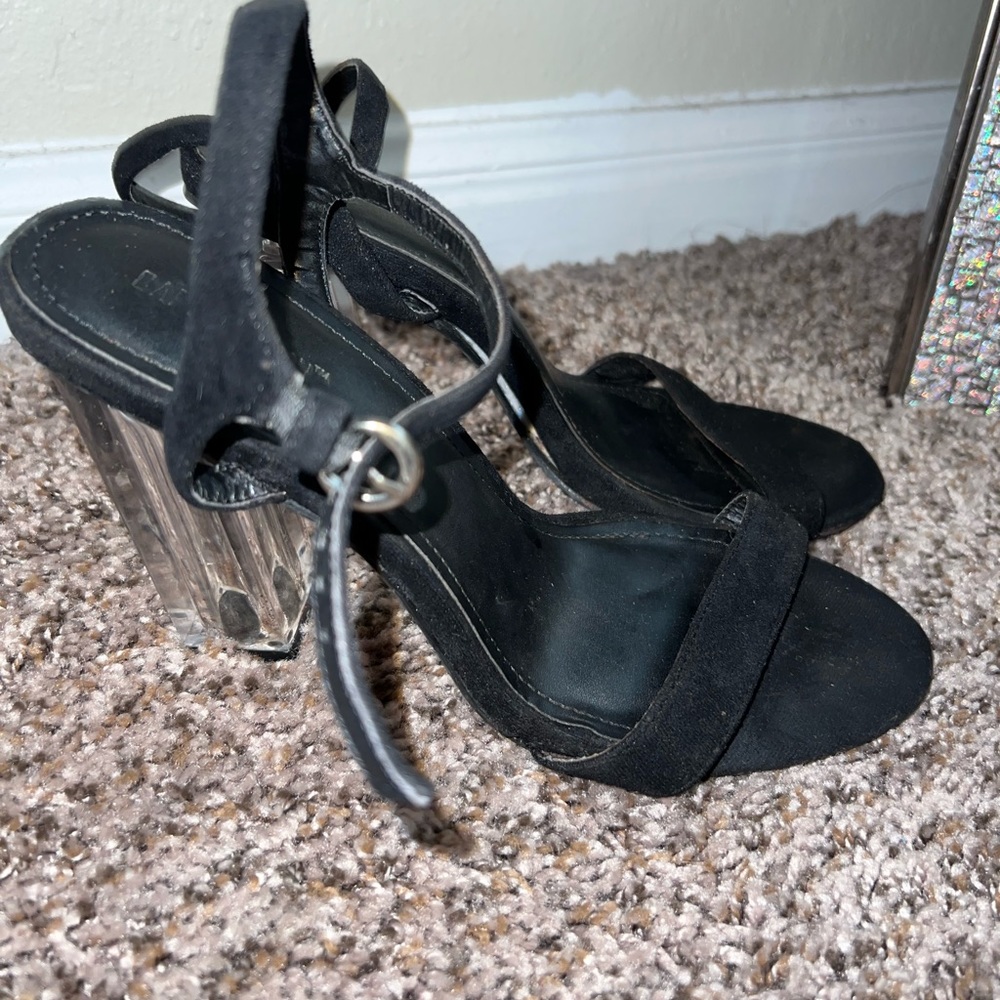 Cape robin heels